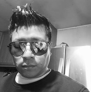 Meet your Posher, Magdiel